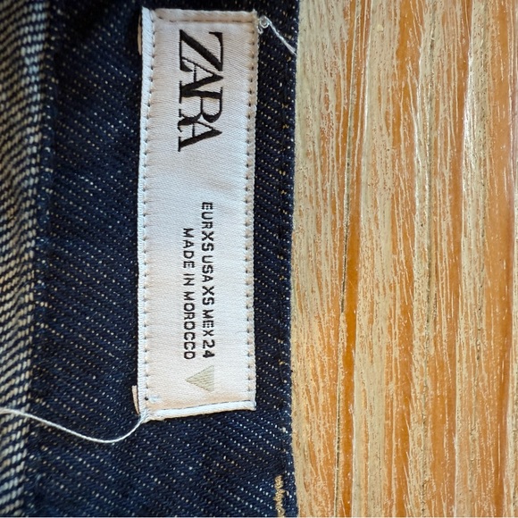 Mini skirt - Picture 4 of 5